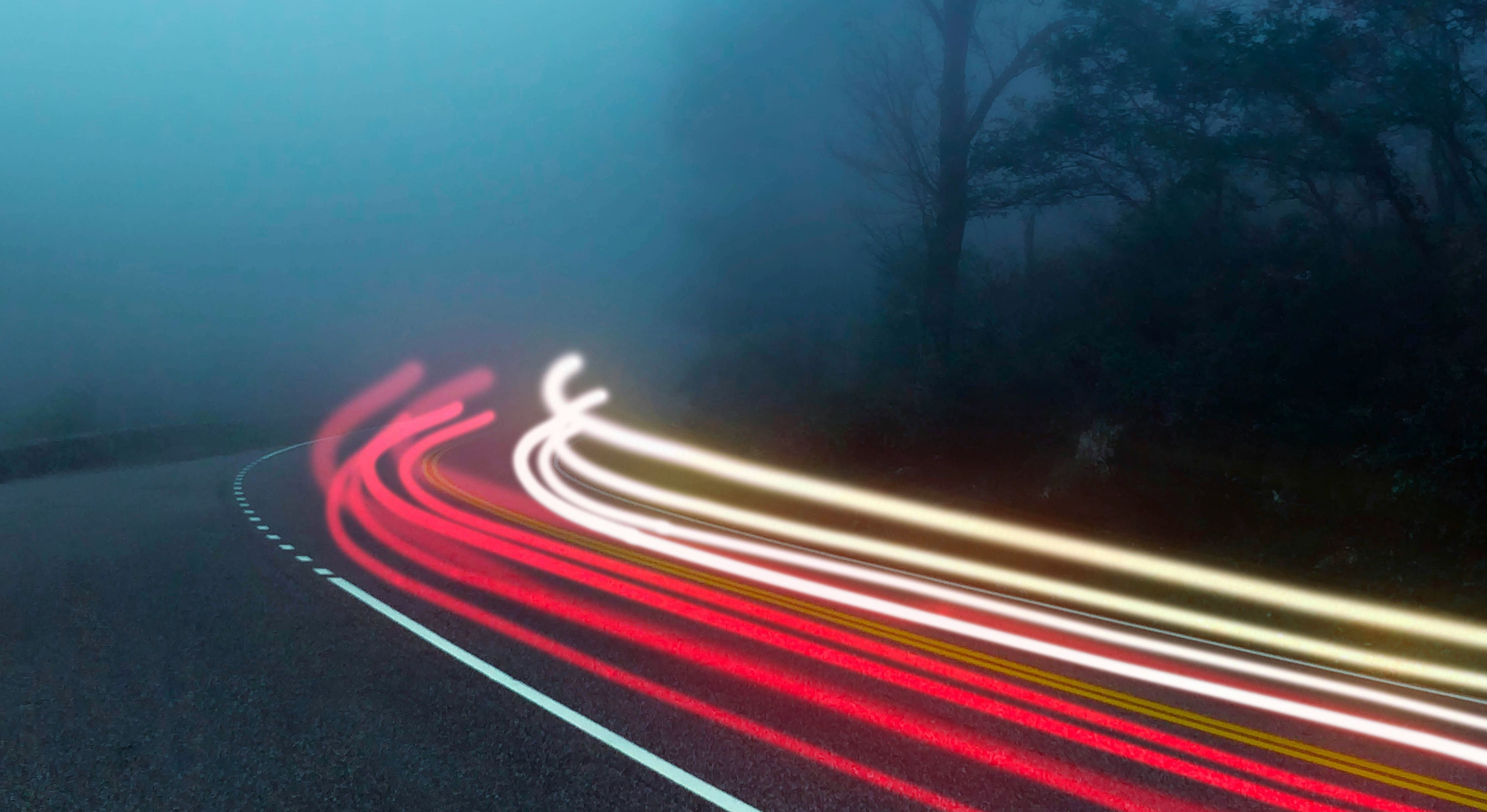 Flash lights out of the fog